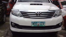 Fortuner Pearl White Automatic Toyota 4X2 VS 