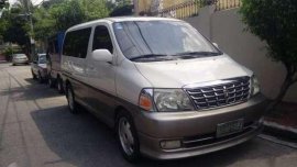 Toyota grand hiace