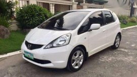 2009 Honda Jazz 1.3 AT White For Sale 