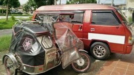 mitsubishi L300 versa van 1992 model Honda TMX 155 2010 model