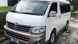 2011 Toyota Super Grandia AT