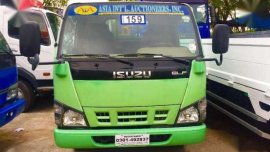 Isuzu Elf Single Tire