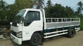 Isuzu elf dropside