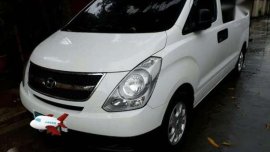 2013 Hyundai Starex 2.5 TCI MT White For Sale 
