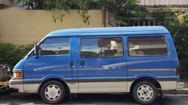 Mazda E2000 Van