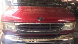 2002 Ford E150 Chateau
