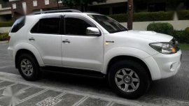 Toyota Fortuner V 4x4 2007 AT White For Sale 