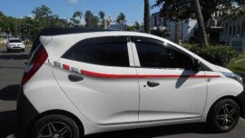 Hyundai Eon GL 2013 MT White HB For Sale 
