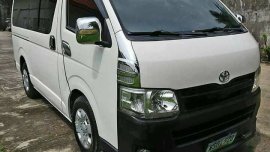 2013 Toyota Hiace Commuter for sale 