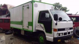 Perfect Condition 2005 Isuzu Elf For Sale