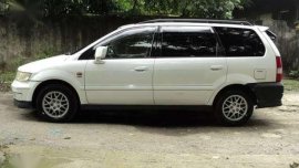 Mitsubishi Grandis AT