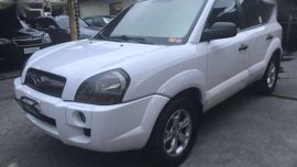 Hyundai Tucson Crdi Diesel AT 2009 White For Sale 