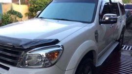 FORD Everest 2013 MT White For Sale 