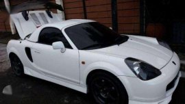 Toyota MR-Spyder 2000 MT White For Sale 