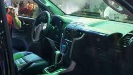 6 Isuzu Mux vs Montero vs fortuner