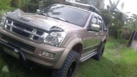 Isuzu D-max 4x4 2006 MT Beige Pickup For Sale 