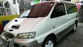 Hyundai Starex 2001 AT White Van For Sale 