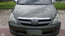 2005 Toyota Innova G