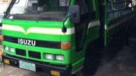 isuzu elf 14 feet