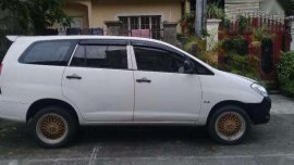 2005 Toyota Innova J MT White For Sale 