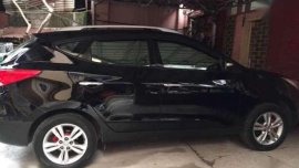 Hyundai Tucson 2010 AT Black For Sale 