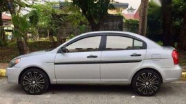 Hyundai Accent 2010 Manual Silver For Sale 