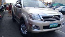 2012 toyota hilux G 4x2 manual