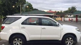 2006 Toyota Fortuner G 2.5 4x2 AT White For Sale 
