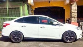 2014 Ford Focus AT White Sedan For Sale 