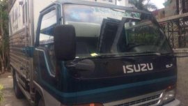 Isuzu Elf 2000 14ft MT Green Truck For Sale 