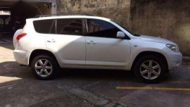 2008 toyota rav4 4x2 pearl white