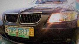 BMW 320i AT Gas 2005 model Dark Blue