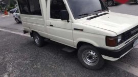 Toyota Tamaraw fx tag revo elf