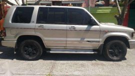 Isuzu Trooper Bighorn 1993 3.1 AT Silver For Sale 