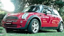 Very Fresh 2005 Mini Cooper Panoramic Roof AT For Sale