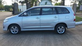 Toyota Innova 2012 Silver for sale