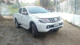 Mitsubishi Strada 2015 White for sale