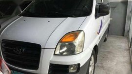 Smooth Shifting 2006 Hyundai Starex CRDI GRX AT For Sale