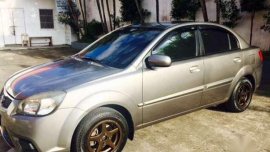 Kia Rio 2010 silver for sale 