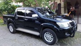 For sale Toyota Hilux 2013 model 