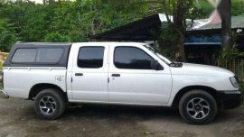 Fresh Nissan Frontier 2000 MT White For Sale 