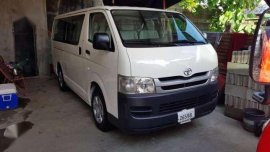 2009 Toyota Hiace Commuter for sale 