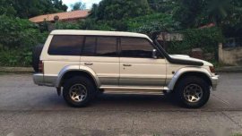 2003 Mitsubishi Pajero 4x4 AT White For Sale 