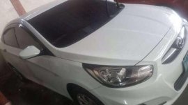 Hyundai Accent 1.4 MT White Sedan For Sale 