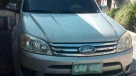 Fast and Strong Ford Escape 2009 AT Silver For Sale 