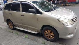 Toyota Innova E AT 2009 for sale 