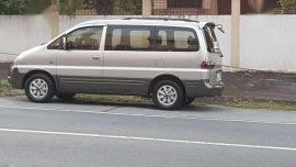 Hyundai Starex 2003 AT Silver Van For Sale 