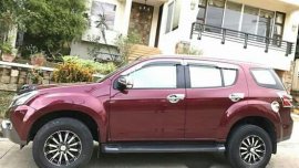 Isuzu MU-X 2016 RED FOR SALE