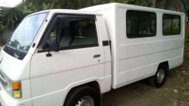 2013mdl Mitsubishi L300 white for sale 