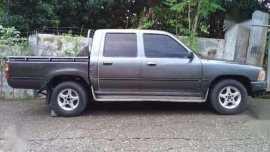 For sale 1995 Toyota Hilux 2L